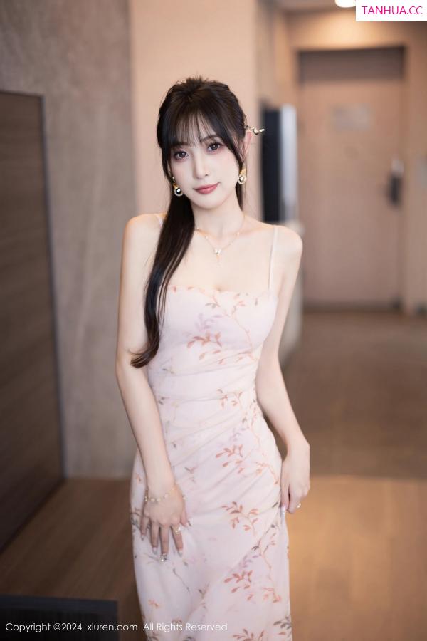 林星阑  [XiuRen]高清写真图 2024.06.11 No.8682 林星阑 丝袜美腿第4张图片